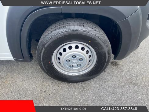 Used 2025 RAM ProMaster 2500 w/ Convenience Group FWD image 26