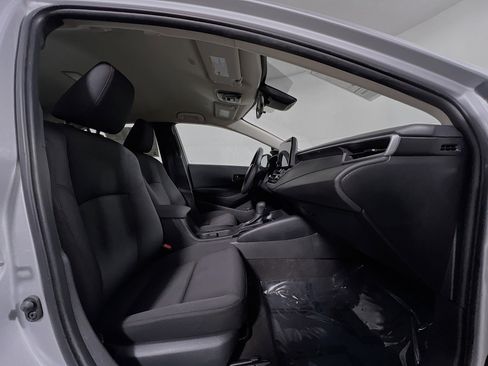 Used 2024 Toyota Corolla LE image 31