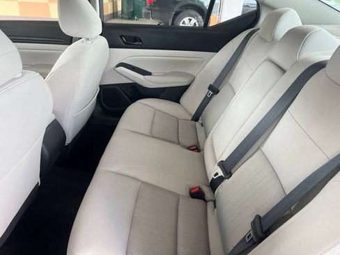 Certified 2024 Nissan Altima 2.5 SV w/ SV Premium Package FWD image 8