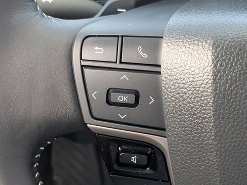Used 2026 Toyota Camry SE FWD image 22