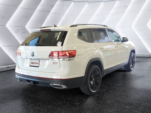 Used 2023 Volkswagen Atlas SE AWD/4WD image 4