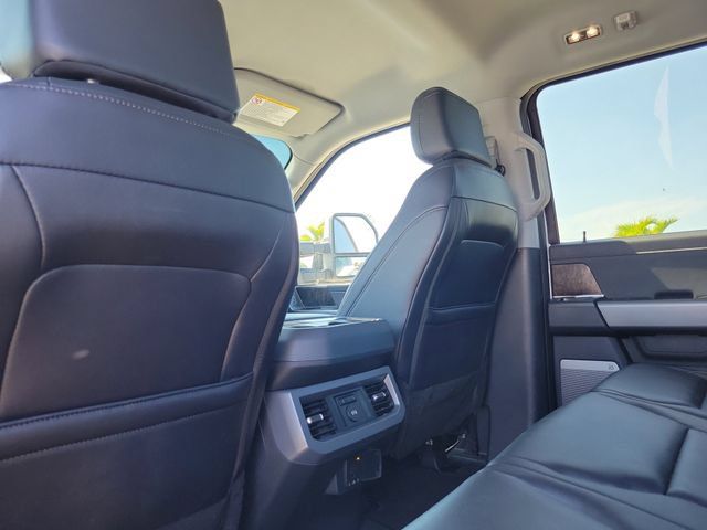 Certified 2025 Ford F250 Lariat w/ Chrome Package AWD/4WD image 9