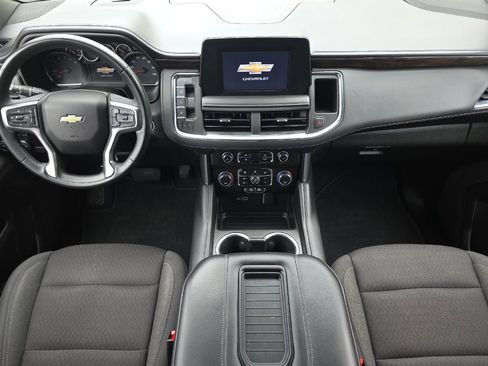 Used 2023 Chevrolet Suburban LS AWD/4WD image 13