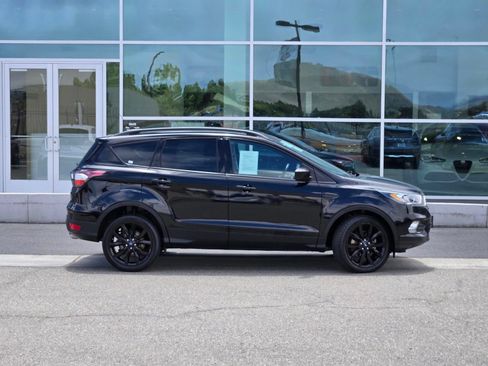 Certified 2018 Ford Escape SE w/ SE Sport Appearance Package AWD/4WD image 3
