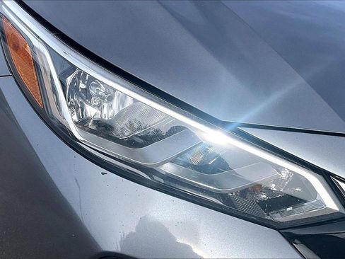 Used 2021 Nissan Sentra SV image 28