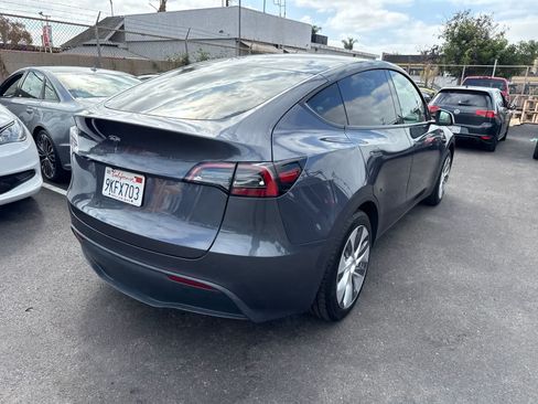 Used 2023 Tesla Model Y 2WD image 16