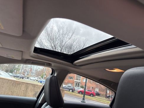 Used 2022 Honda HR-V EX-L image 14