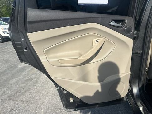 Used 2016 Ford Escape Titanium image 11