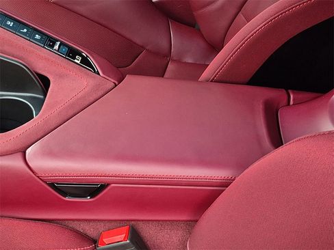 Certified 2021 Chevrolet Corvette Stingray Premium Cpe w/ Z51 Performance Package image 21