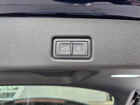 New 2025 Audi Q5 Premium Plus image 23