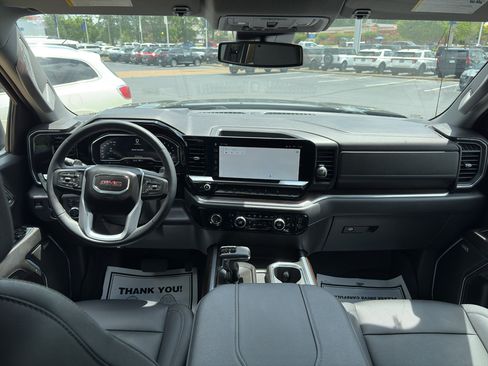 Used 2023 GMC Sierra 1500 SLT w/ SLT Premium Package AWD/4WD image 11