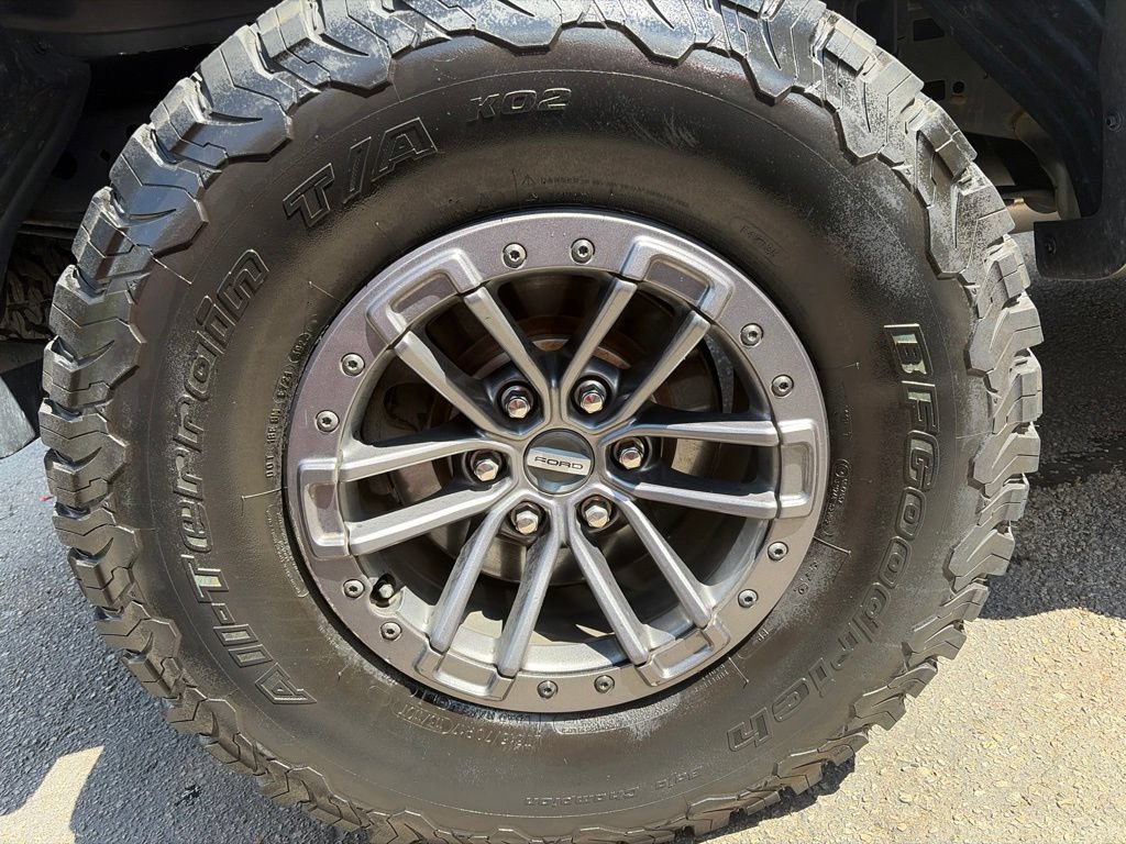Used 2019 Ford F150 Raptor w/ Equipment Group 802A Luxury AWD/4WD image 24