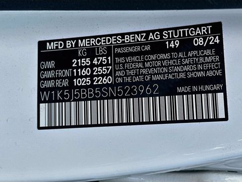 Used 2025 Mercedes-Benz CLA 35 AMG 4MATIC image 33