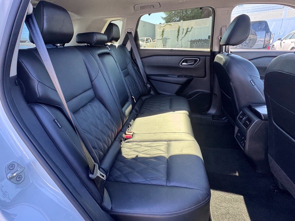 Used 2023 Nissan Rogue Platinum w/ Platinum Premium Package AWD/4WD image 21