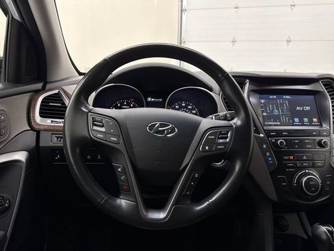 Used 2019 Hyundai Santa Fe XL AWD/4WD image 15