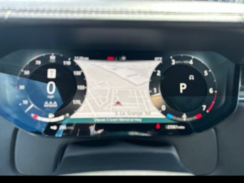 Used 2023 Land Rover Range Rover SE AWD/4WD image 7