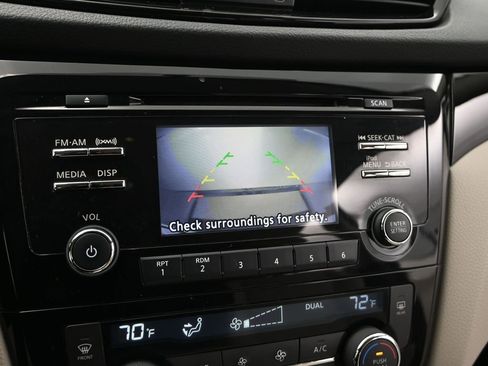 Used 2018 Nissan Rogue Sport SV image 23