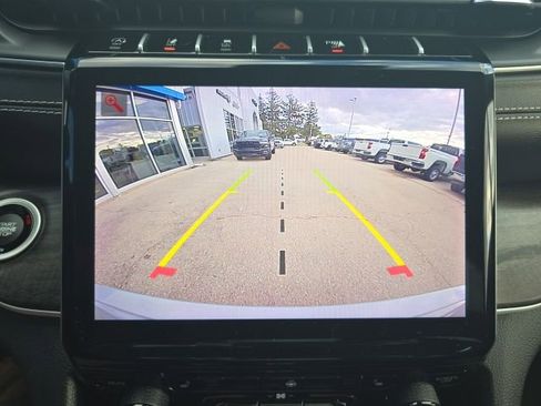 Used 2022 Jeep Grand Cherokee Limited AWD/4WD image 30