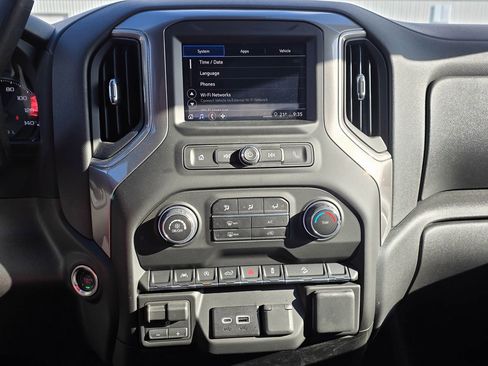 Used 2026 Chevrolet Silverado 1500 Custom Trail Boss w/ Turbomax Blackout Package image 17