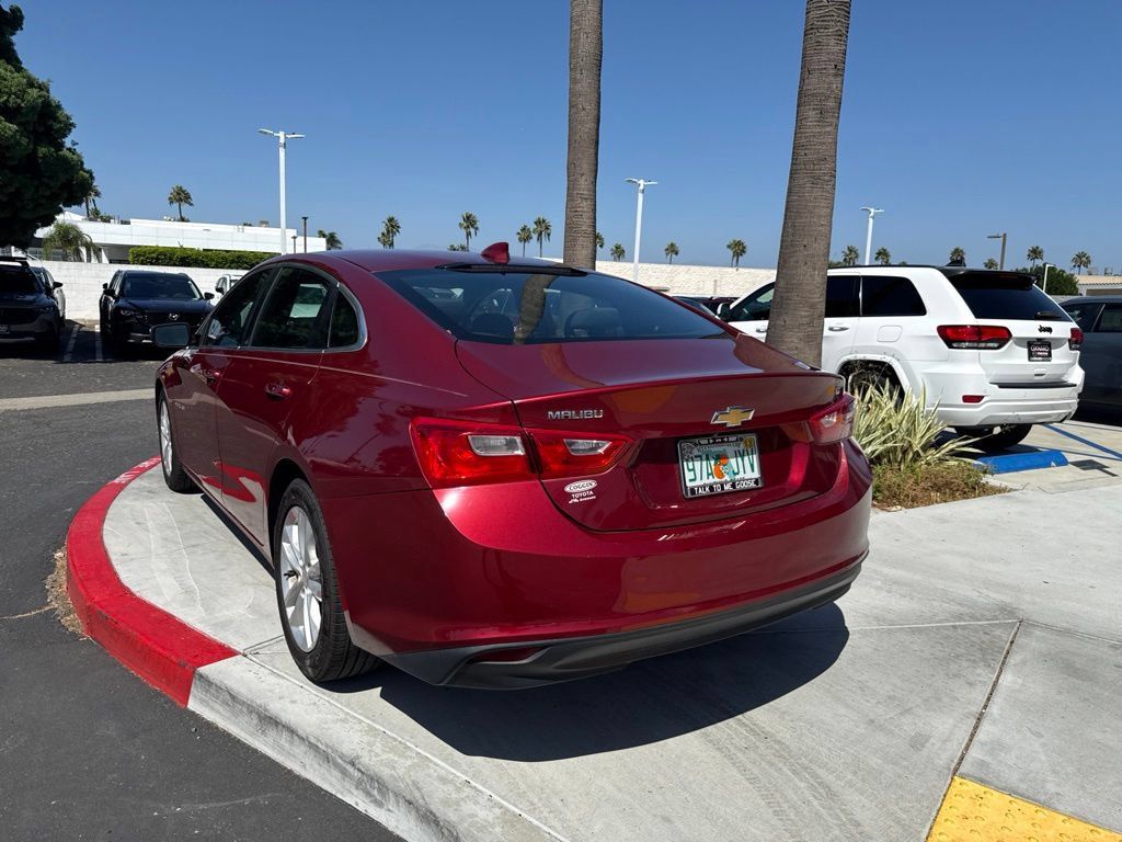 Used 2018 Chevrolet Malibu LT FWD image 13