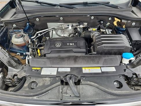 Used 2022 Volkswagen Atlas Cross Sport SE image 31