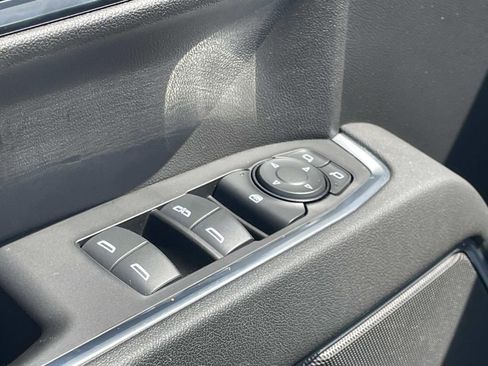 Used 2023 Chevrolet Silverado 1500 LT image 14
