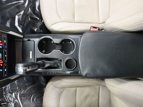 Used 2018 Ford Explorer Limited w/ Equipment Group 301A FWD image 34