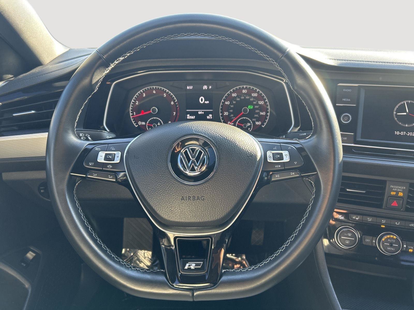 Used 2019 Volkswagen Jetta R-Line w/ R-Line Cold Weather Package FWD image 17