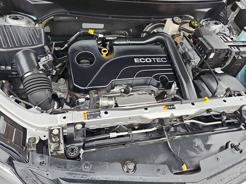 Used 2020 Chevrolet Equinox LT w/ LPO, Floor Liner Package image 14