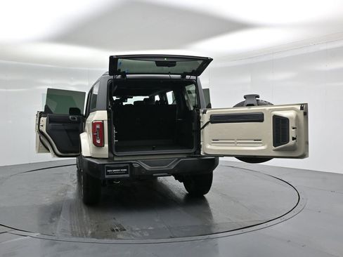 New 2025 Ford Bronco Outer Banks image 34