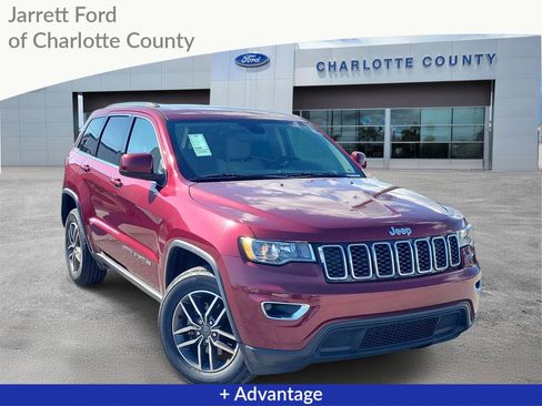 Used 2020 Jeep Grand Cherokee Laredo w/ 18" Wheel & 8.4" Radio Group AWD/4WD image 1
