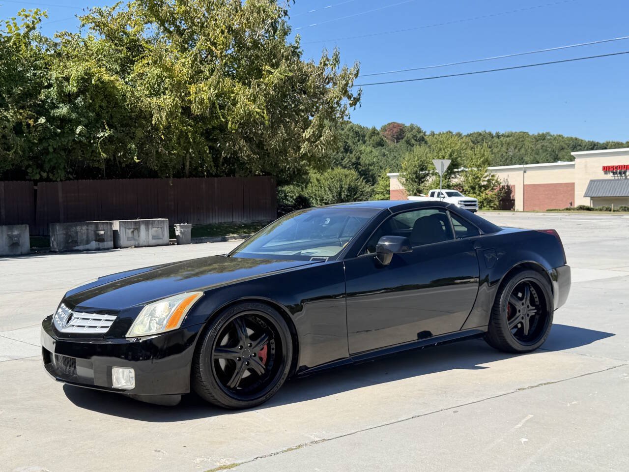 Used 2004 Cadillac XLR RWD image 23