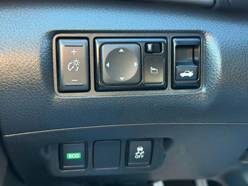 Used 2019 Nissan Sentra SV w/ Special Edition Package image 26