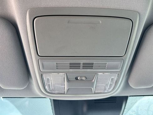 Used 2020 Honda CR-V LX image 19