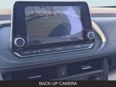 Certified 2023 Nissan Rogue SV FWD image 22