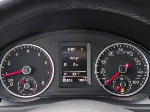 Used 2018 Volkswagen Tiguan Limited image 33