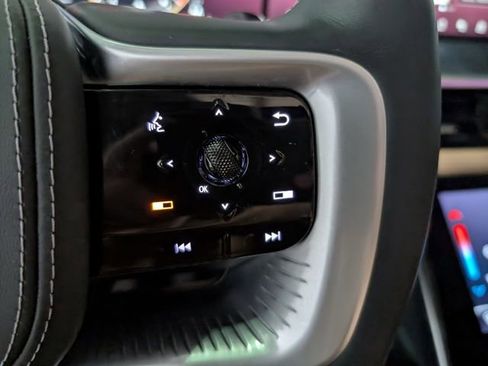 Used 2025 INFINITI QX80 Sensory AWD/4WD image 21