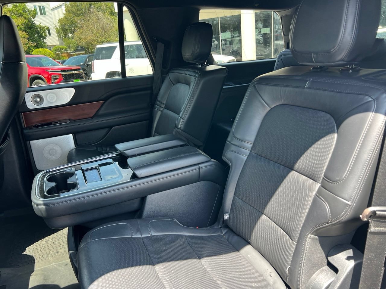 Used 2023 Lincoln Navigator Reserve AWD/4WD image 25