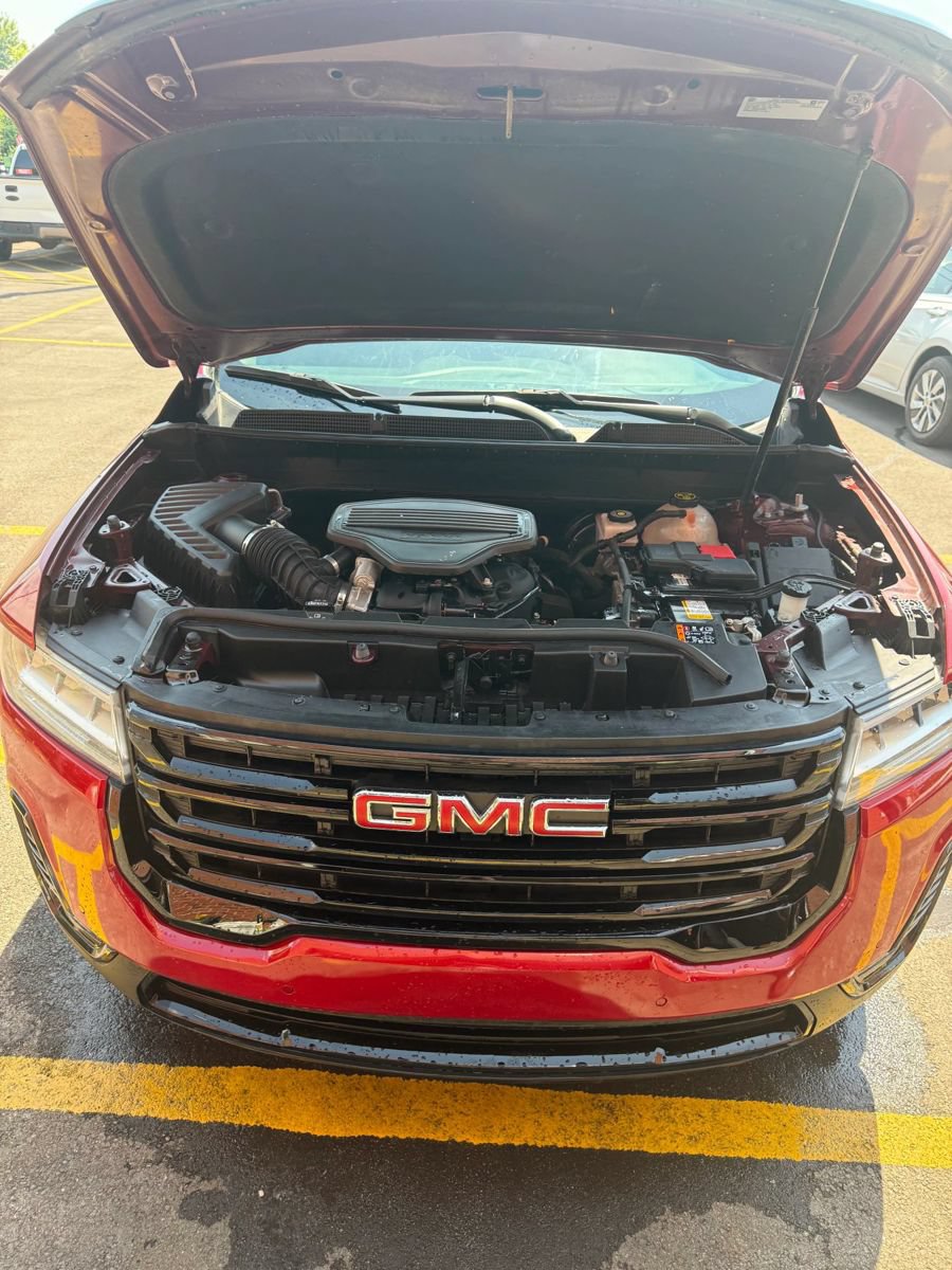 Used 2021 GMC Acadia SLE w/ Driver Convenience Package FWD image 11