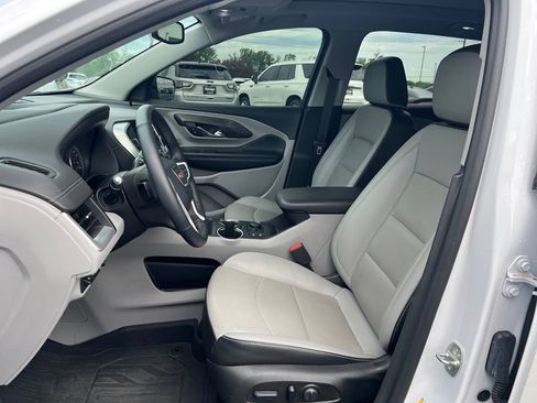 Used 2023 GMC Terrain SLT w/ Infotainment Package II FWD image 8