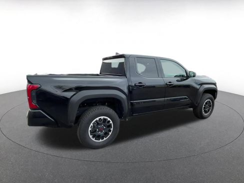 Used 2025 Toyota Tacoma TRD Off-Road AWD/4WD image 15