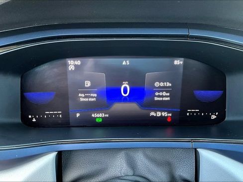 Certified 2023 Volkswagen Taos SE w/ Panoramic Sunroof Package FWD image 15