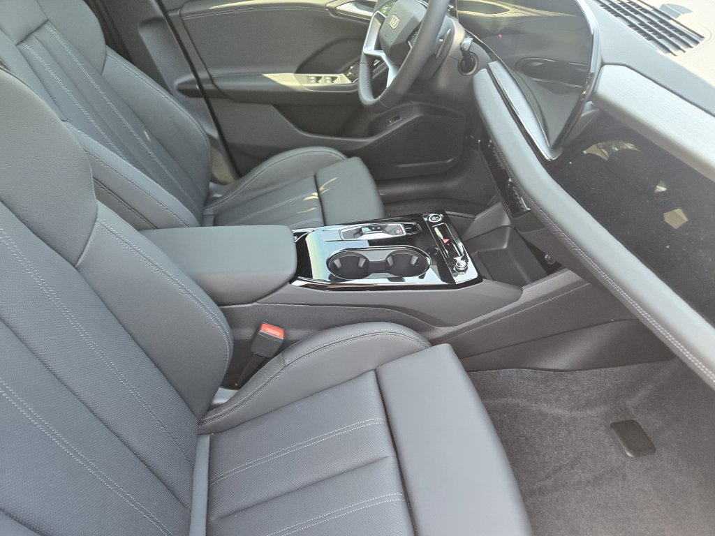 New 2027 Audi Q6 e-tron Premium Plus AWD/4WD image 18