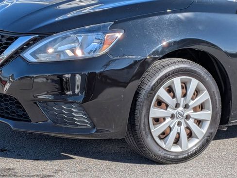 Used 2017 Nissan Sentra SV image 9