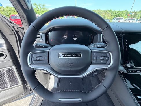 New 2026 Jeep Grand Wagoneer Limited AWD/4WD image 15