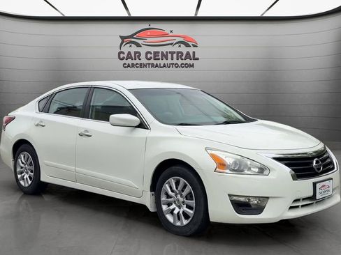 Used 2015 Nissan Altima 2.5 S w/ Power Driver Seat Package FWD image 8