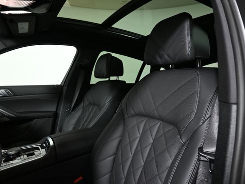 New 2026 BMW X6 xDrive40i w/ Climate Comfort Package image 16