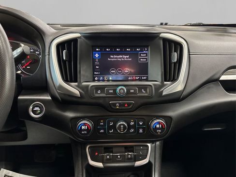 Used 2024 GMC Terrain SLE w/ Driver Convenience Package image 19