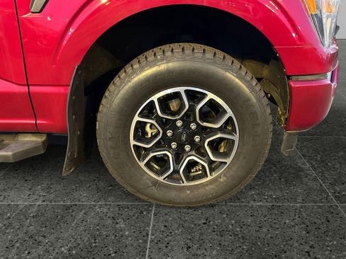 Used 2022 Ford F150 XLT w/ Equipment Group 301A Mid image 9