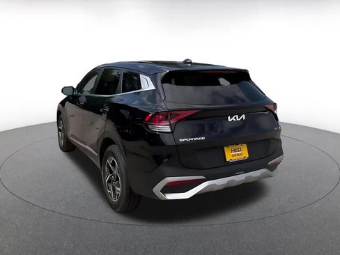 Used 2025 Kia Sportage LX AWD/4WD image 11
